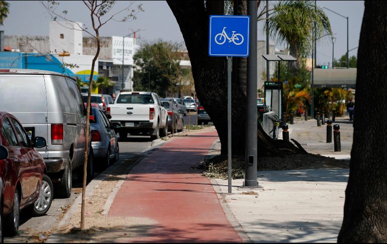 Se adecuaron espacios de estacionamiento para quienes visiten los negocios de la zona. ESPECIAL / Gobierno de Jalisco