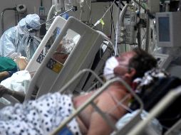 Garantizan camas para COVID-19, pero piden mesura en vacaciones