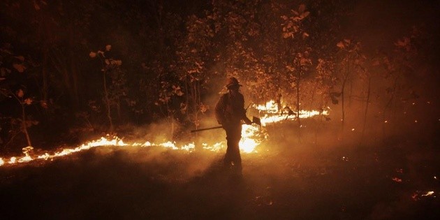 Bosque La Primavera: Por incendio en paraje Las Canoas, extienden alerta atmosf&eacute;rica a toda la ZMG
