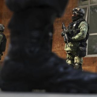 Con 200 elementos buscan a familia desaparecida en Acatic