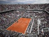 El pasado año, Roland Garros se trasladó de sus fechas tradicionales, entre finales de mayo y comienzos de junio, a septiembre, también a causa de la COVID-19. AFP / ARCHIVO