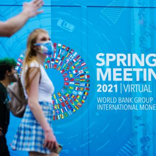 México pide al FMI apoyar más a países con ingresos medios, pero no tomará créditos