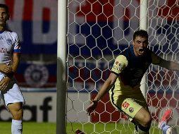 Las Aguilas llegarán con ventaja para el duelo de vuelta que se disputará en el estado Azteca el próximo miércoles. AFP/O. Sierra