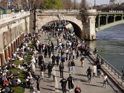 Autoridades sanitarias reportan que este jueves hay en los hospitales 30 mil 555 enfermos del virus. EFE/ARCHIVO