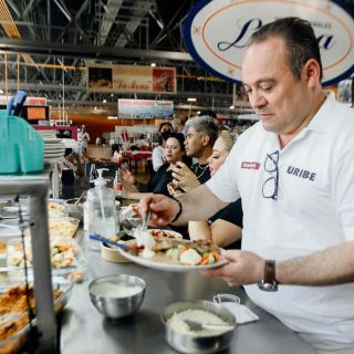 Alberto Uribe propone apoyo a hijos de policías caídos