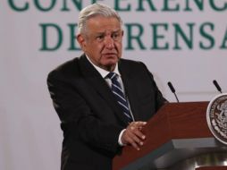 ''Un pésame, a los familiares, amigos y al Reino Unido por la muerte del príncipe Felipe, esposo de la reina Isabel II de Inglaterra, en nombre del pueblo y del Gobierno de México'', dijoAMLO en una durante la mañanera. SUN / C. Mejía