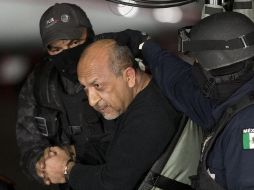 En febrero de 2015, el capo michoacano fue detenido por elementos de la Policía Federal en Morelia. AP/ARCHIVO