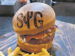 Hamburguesa CheeseVeg, elaborada a base de proteína de chícharo. ESPECIAL