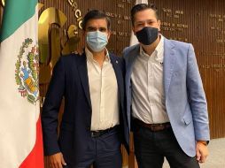 Raúl Uranga, presidente de la Cámara de Comercio de Guadalajara, y el candidato Mauro Garza Marín. TWITTER/MauroGarzaMarin