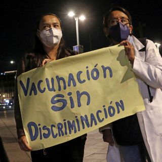 Con censo se vacunará a médicos privados, dice López-Gatell