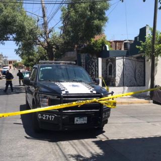 Seguridad en Jalisco: Arrojan un sillón con dos cuerpos dentro en Guadalajara