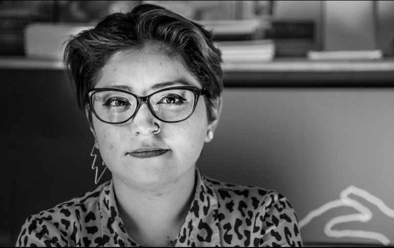 Yolanda Segura. En su más reciente libro explora las fronteras de la poesía y otros géneros. ESPECIAL