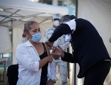 Sobre efectos adversos de la vacuna anti COVD-19, sólo ha habido 15 eventos totales, entre médicos y adultos mayores. EL INFORMADOR / ARCHIVO
