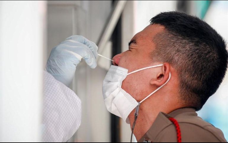 Los servicios de Inteligencia trabajan con otras agencias gubernamentales y universidades para tratar de determinar la procedencia exacta del virus. EFE/D. Azubel