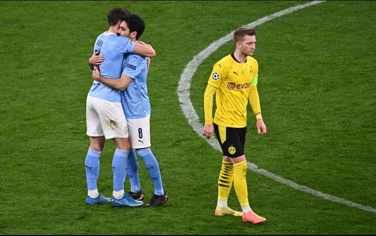 El Manchester City, líder destacado de la Premier League, continúa adelante en su objetivo de buscar cuatro títulos en este final de temporada. AP / F. Gambarini