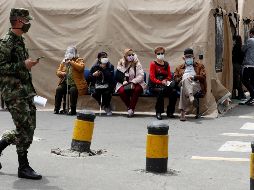 Puesto de vacunación en Bogotá, Colombia. Sudamérica es el centro de la pandemia en el continente. EFE/M. Dueñas