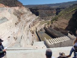 Gastan millones, agotan acuíferos y no hay más agua