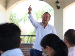 El candidato morenista por la alcaldía de Tlaquepaque se reunió este jueves con un centenar de sus colaboradores. ESPECIAL