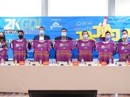 En la presentación de la indumentaria se destacó el estampado con el vocablo “JA”. ESPECIAL