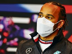 El piloto de Mercedes se llevó la bandera a cuadros en la primera fecha de la campaña. EFE