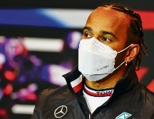 El piloto de Mercedes se llevó la bandera a cuadros en la primera fecha de la campaña. EFE