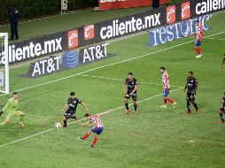 FOGONAZO. Jesús Angulo le metió todo el empeine al balón para fusilar a Benny Díaz y sentenciar el 2-0 sobre Tijuana. IMAGO7