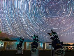planetario de merlo.  Con el equipo necesario para que disfrutes de la experiencia “espacial”. Cortesía