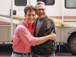 Los actores Diego Boneta (i), y Cesar Bordon (d), durante la grabación de un episodio de la serie 