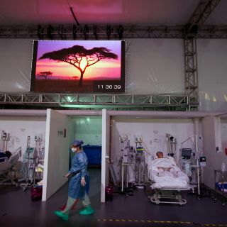 México suma 212 mil 339 fallecimientos por COVID