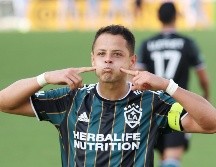 El delantero mexicano Javier 