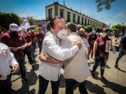 Alberto Maldonado se reúne con empresarios y comerciantes del Centro Histórico para recoger demandas que fortalezcan su proyecto. ESPECIAL