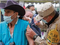 La muerte del ciudadano, identificado como el médico Armando Canseco, es el primer evento grave relacionado con la vacuna CanSino. XINHUA/J. Terriquez