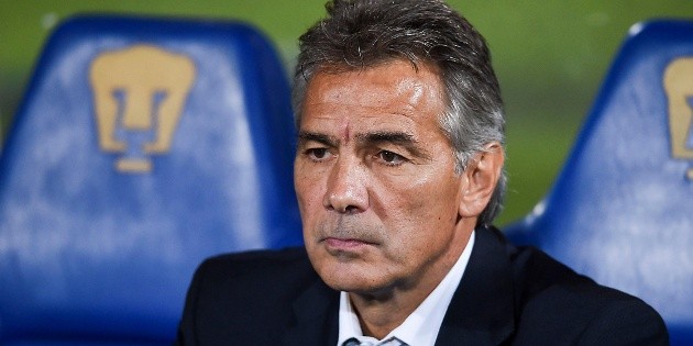 Carlos de los Cobos renunci&oacute; a la selecci&oacute;n de El Salvador