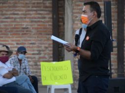 Salvador Zamora se reunió con integrantes de cooperativas de pescadores de la laguna en Cuexcomatitlán. ESPECIAL