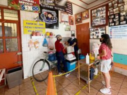 Las tortas Don José ahora están en un local, pero sin dejar la emblemática bicicleta. ESPECIAL