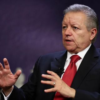 Tunden a Zaldívar por “tibieza” tras el alza en periodo al frente de la SCJN