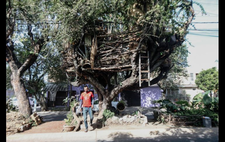 La casa es de dos niveles y cuenta con varios espacios, incluido un pequeño balcón. EL INFORMADOR / G. Gallo