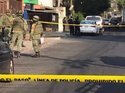 La zona frente a la parroquia en Guadalajara fue acordonada para el levantamiento de indicios. ESPECIAL