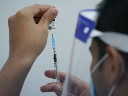 Esta semana en el acumulado se recibieron 22 millones 110 mil 885 dosis de diversas vacunas. AP / V. Thian