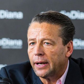 Alfredo Adame arranca su campaña entre insultos y memes