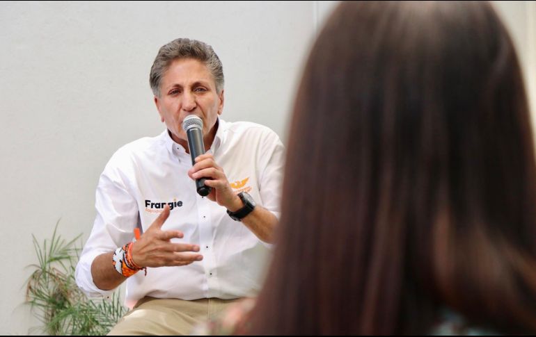 Juan José Frangie resaltó que se apoyará a los jóvenes que busquen tener estancias académicas en el extranjero. ESPECIAL