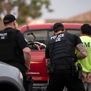 Frena EU las detenciones de indocumentados en juzgados