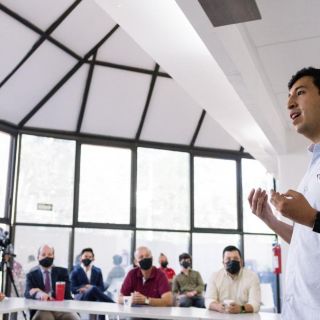 Propone Kumamoto la creación de una escuela de tecnologías y programación en Zapopan