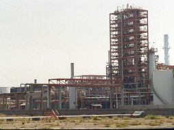 En lo que va del año, el petróleo mexicano suma una ganancia de 32.7% o 15.41 dólares. NTX/ARCHIVO