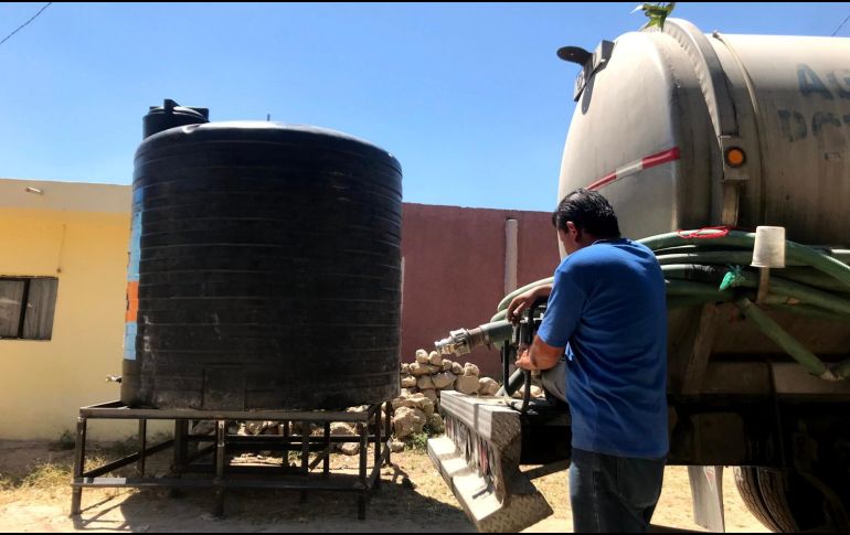 Para solicitar el servicio de pipas gratuitas se puede llamar a la línea telefónica SIAPATEL 3668-2482. ESPECIAL /SIAPA