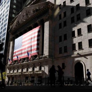 Wall Street cierra abril en verde, impulsado por la recuperación en EU
