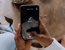 Este no es el primer caso de uniformados separados de su cargo por difundir material viral en TikTok. ESPECIAL/PEXELS