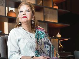 OBJETIVO. Para Hilda Cortés el rescate de la miel y su uso responsable, además de los beneficios que otorga el producto, es una actividad que genera movimiento en las colmenas y al mismo tiempo cuida de las abejas. CORTESÍA