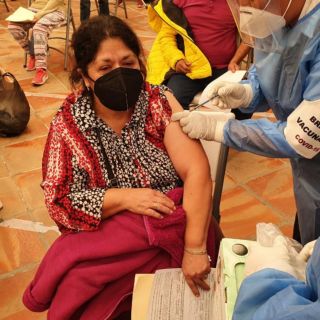 Llegan más de cien mil vacunas contra el COVID-19 para segunda dosis en Guadalajara