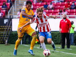 Angulo presentó molestias desde el pasado sábado en el duelo de la última jornada donde Chivas enfrentó al conjunto de Tigres. IMAGO7 / ARCHIVO